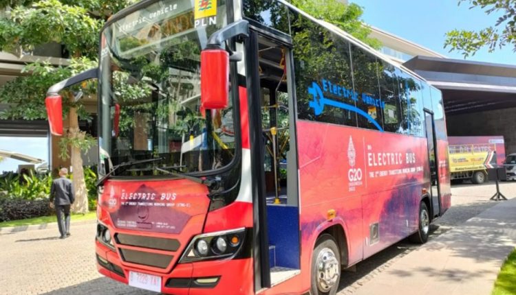 PT INKA Dukung Kementerian ESDM dengan Bus Listrik di ETWG II
