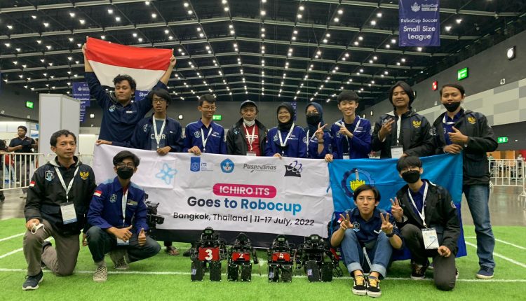 Tim Robot ITS Juarai Laga Internasional RoboCup 2022