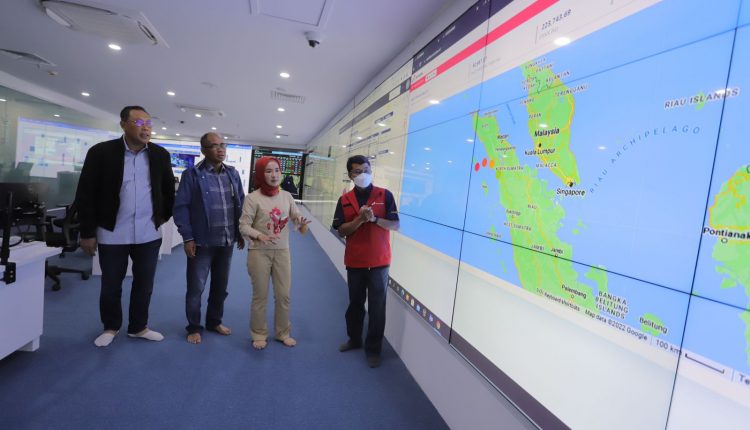 Pastikan Stok BBM Aman, Dirut Pertamina Pantau Langsung Lewat Command Center