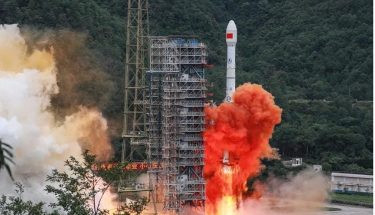 Huawei Tawarkan SOS Satelit di Cina yang Tak Tersedia pada Apple