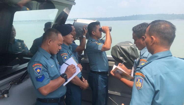 Bantu Kinerja TNI, Mahasiswa ITS Kembangkan Lampu Morse Otomatis