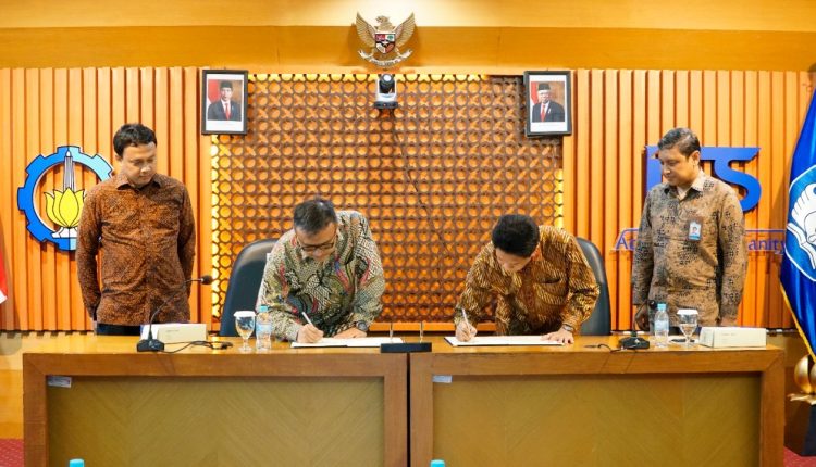 Kemenkominfo Gandeng ITS Kembangkan Robot Pelayanan Publik