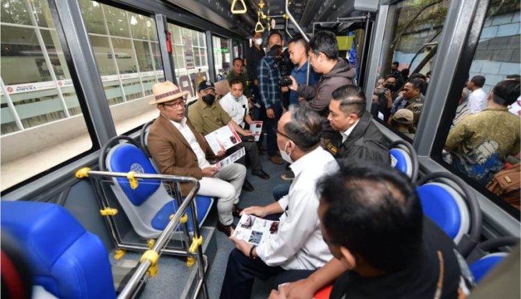 8 E-Inobus Produk PT INKA Dioperasikan di Bandung