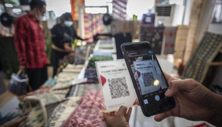 Kementerian Kominfo Dukung Sistem Pembayaran QRIS ASEAN