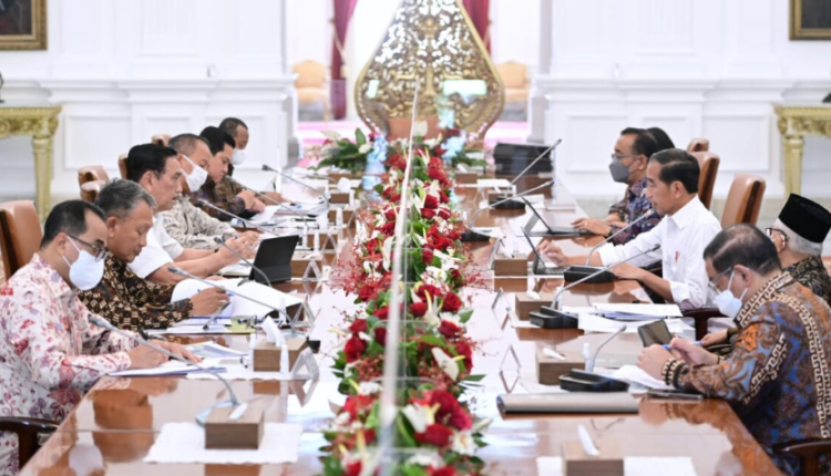 Indonesia Targetkan Produksi Baterai Kendaraan Listrik pada 2024