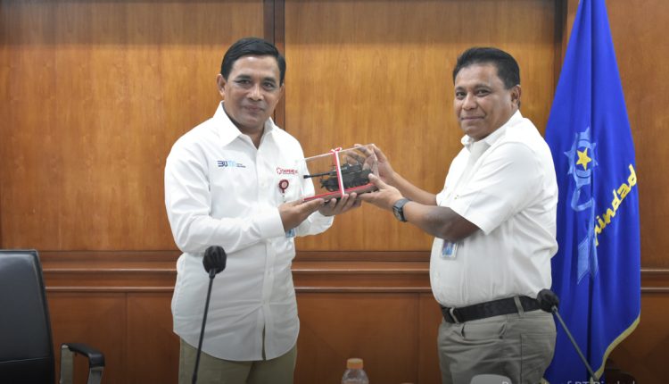 Dirut PT Pindad Terima Kunjungan Dewan Komisaris Holding Defend ID