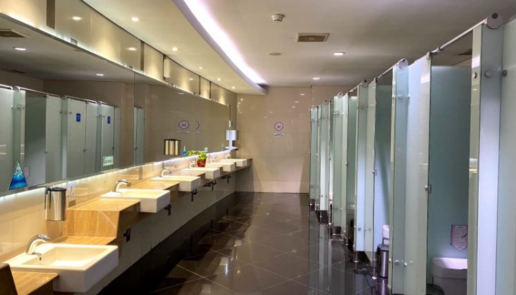 Toilet di Bandara Soekarno-Hatta