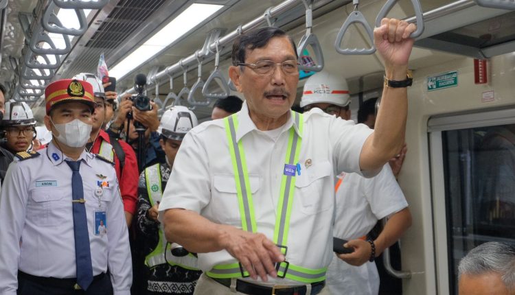 Progres Driverless LRT INKA 96%, Luhut : Kita Sangat Puas!