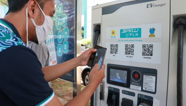 SPKLU PLN di Pelabuhan Merak Siap Layani Pemudik Mobil Listrik