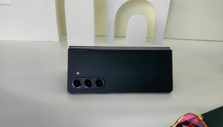 Samsung Galaxy Z Fold5 