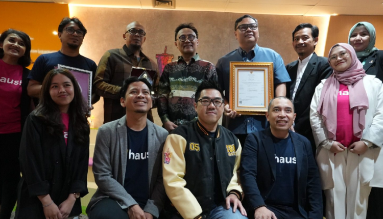 SUCOFINDO Dampingi BPJPH Serahkan Sertifikat Halal untuk HAUS