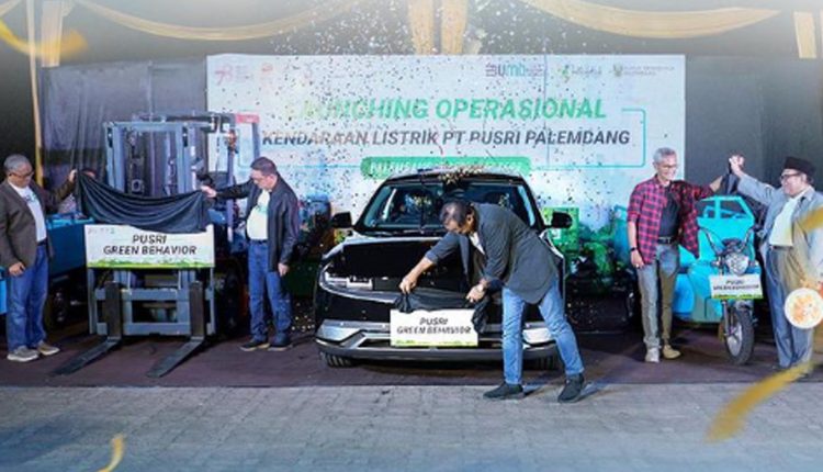 Pusri Gunakan Kendaraan Listrik Untuk Operasional