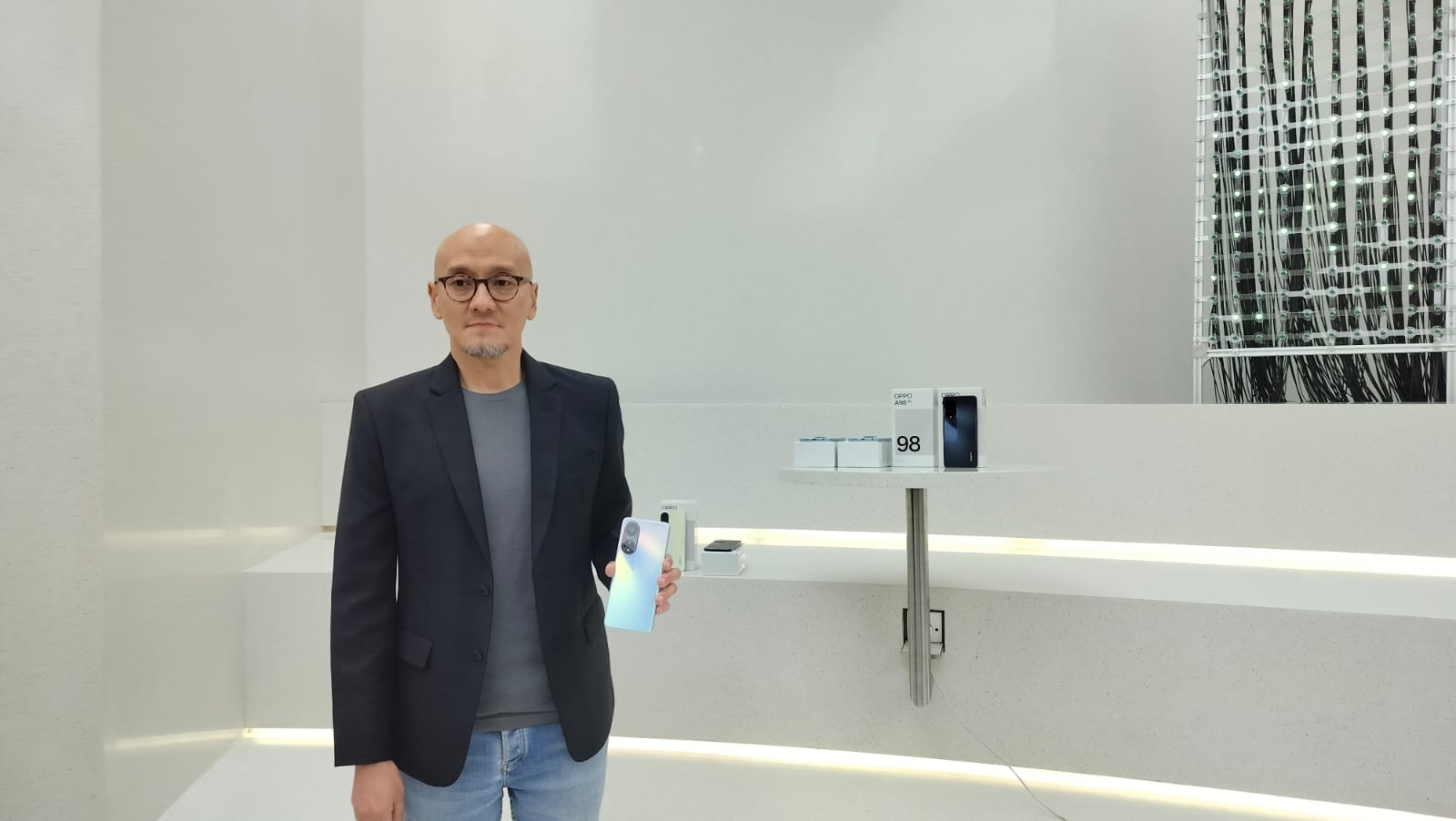 OPPO A98 5G