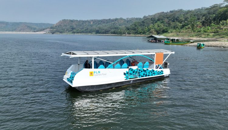 PLN Nusantara Power Luncurkan Perahu Listrik “Nusantara e-Boat”