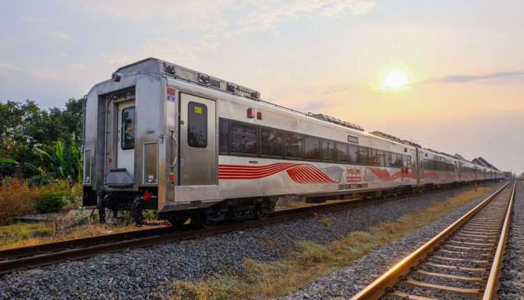 Kereta New Generation Produksi PT INKA Resmi Beroperasi