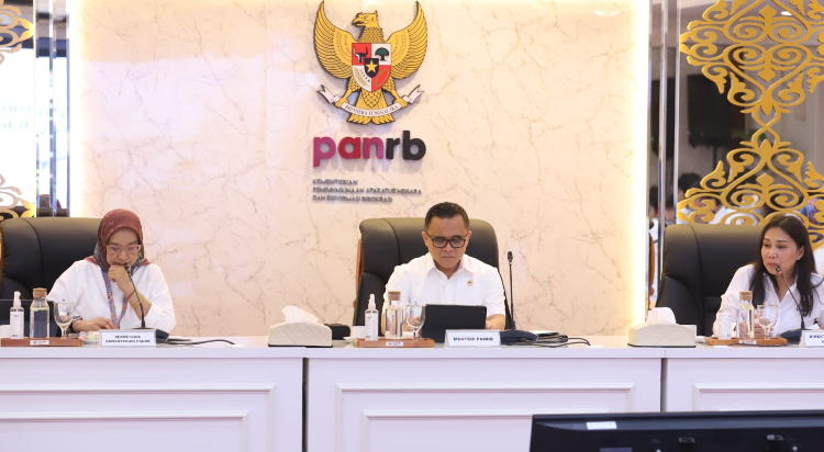 Bertemu Dirut Peruri, Menteri PANRB Bahas Akselerasi GovTech Indonesia