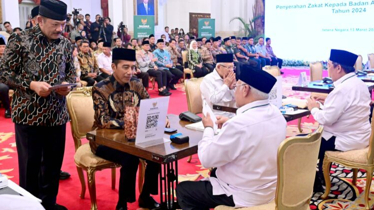 Serahkan Zakat ke Baznas, Presiden Jokowi Harap Disalurkan Tepat Sasaran